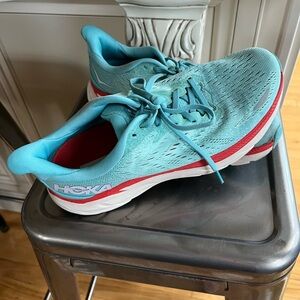 W Clifton 8 Holka Running Shoes Size 7